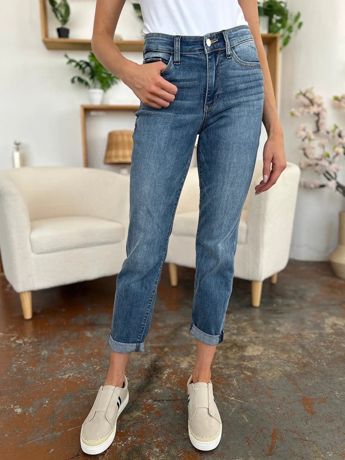 Full Size Cuffed Hem Slim Jeans | Judy Blue by Trendsi