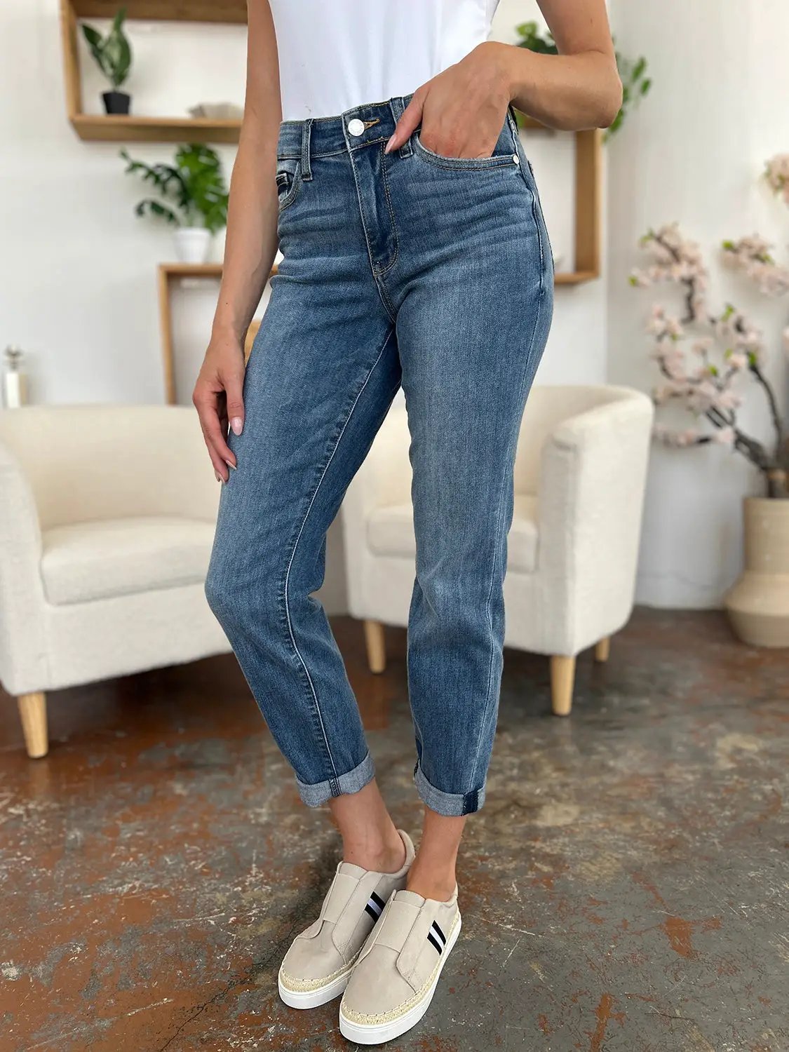 Full Size Cuffed Hem Slim Jeans | Judy Blue by Trendsi