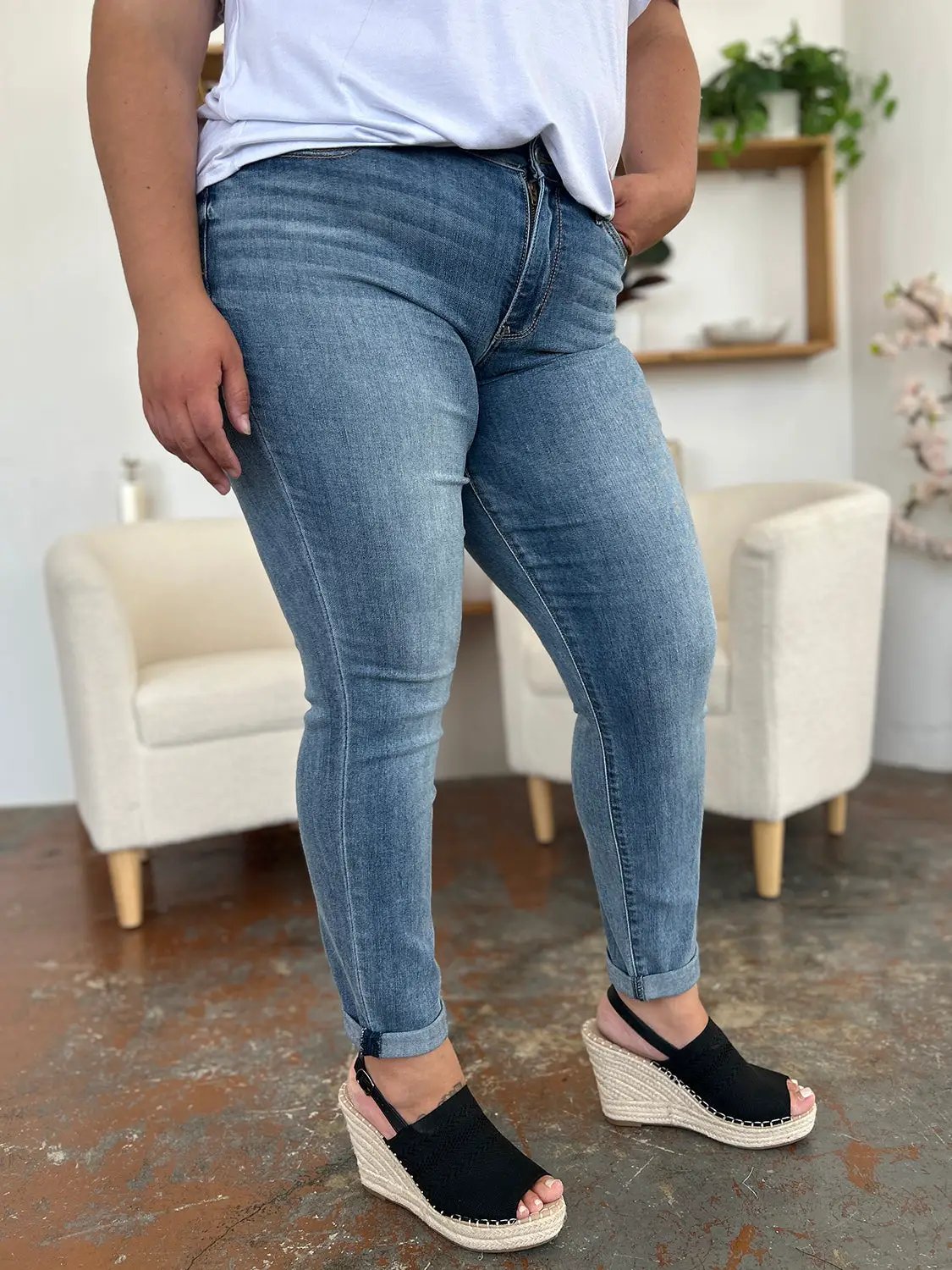Full Size Cuffed Hem Slim Jeans | Judy Blue by Trendsi