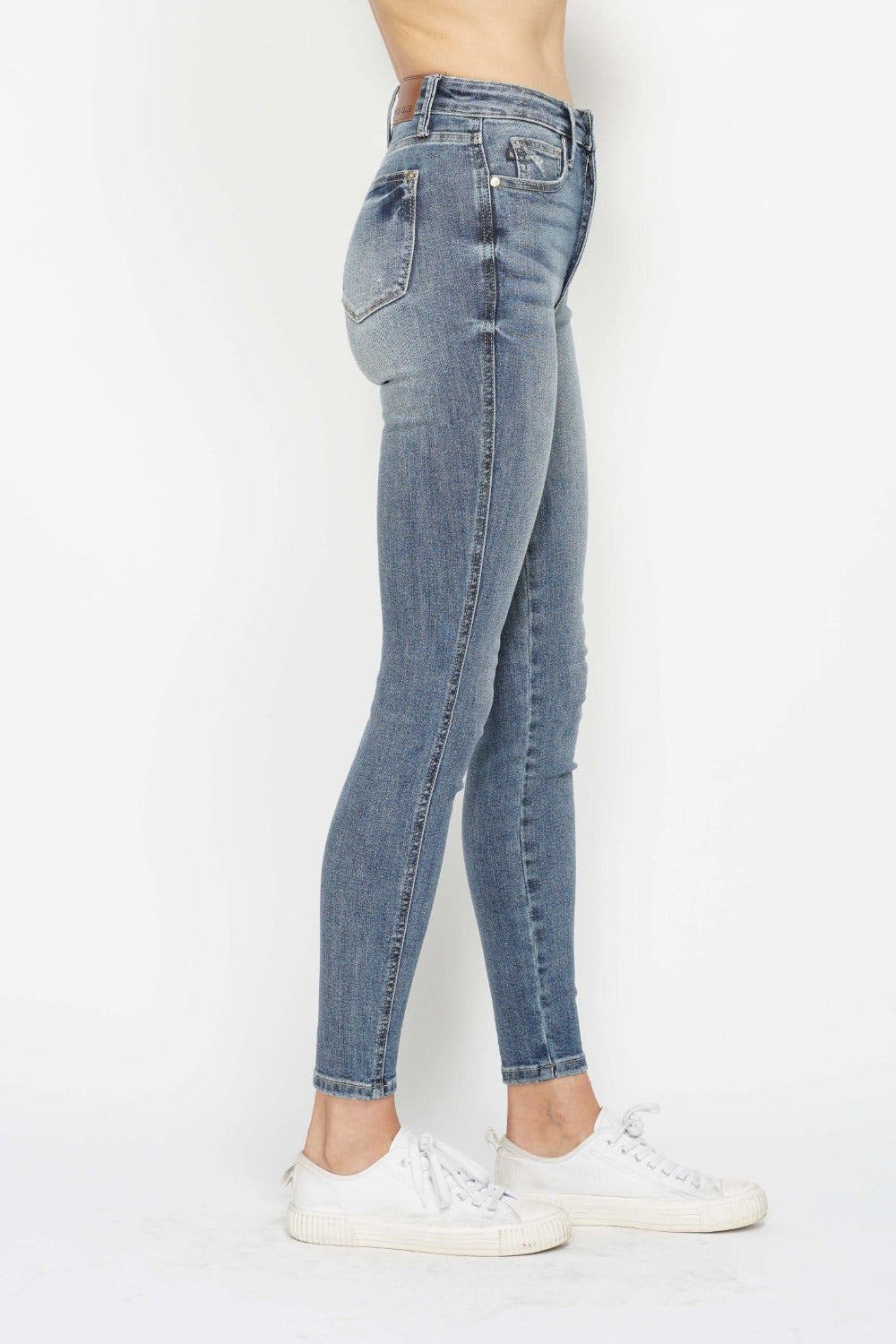 Full Size Tummy Control Contrast Wash Skinny Jeans | Judy Blue