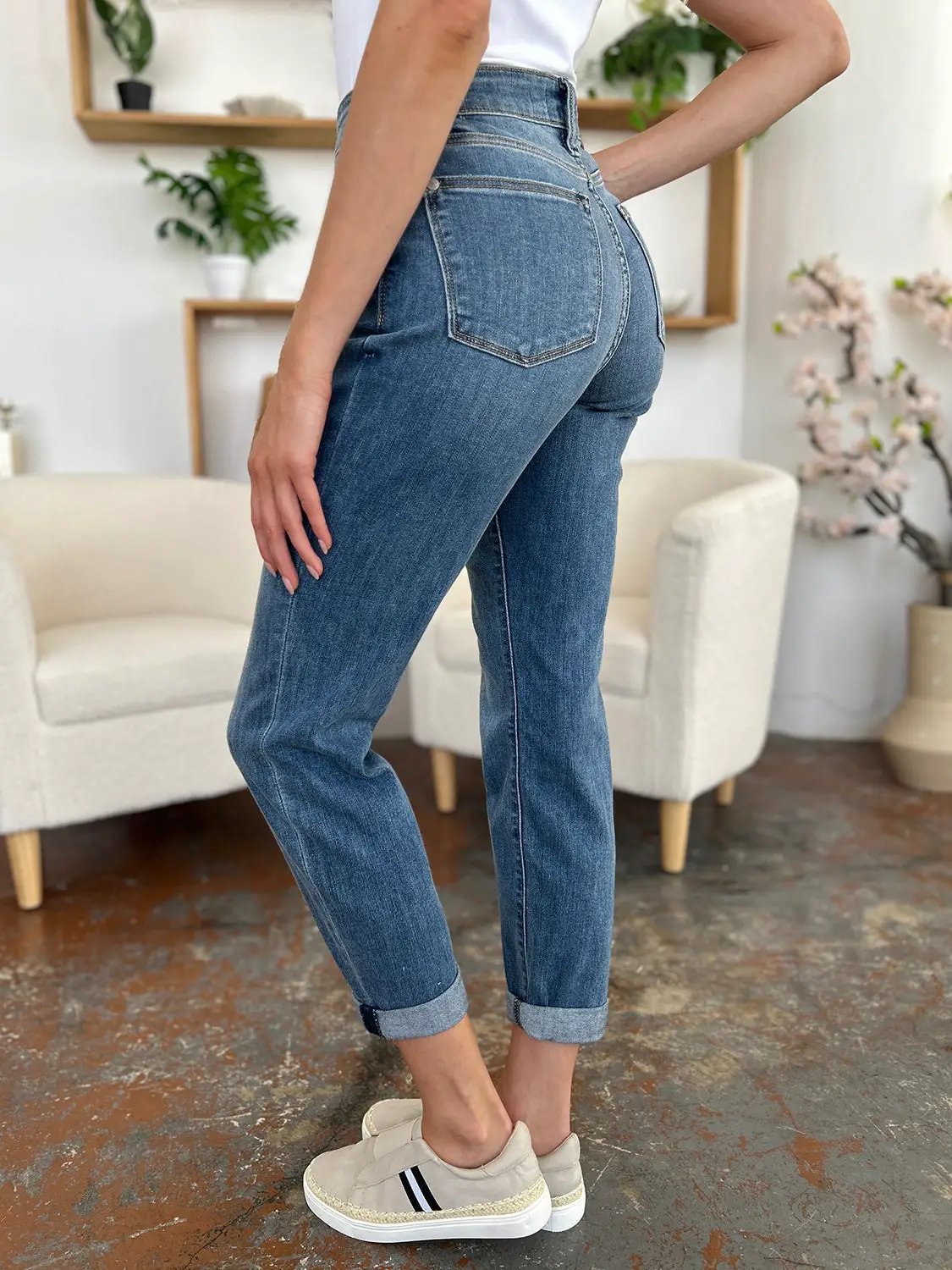 Full Size Cuffed Hem Slim Jeans | Judy Blue by Trendsi