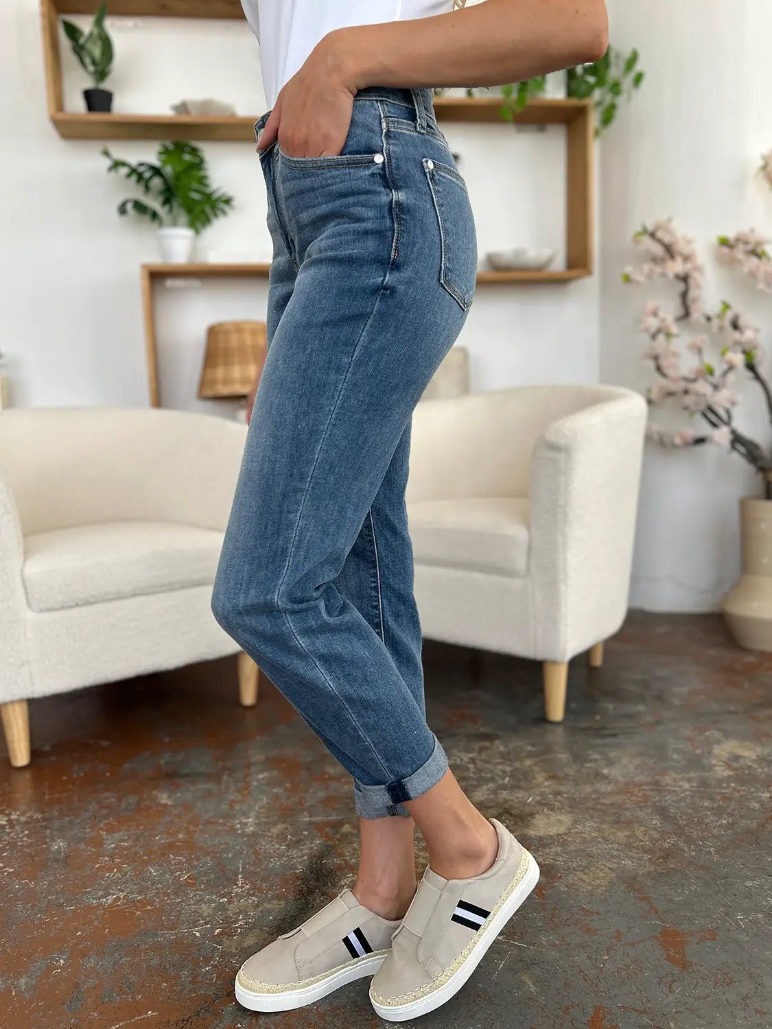 Full Size Cuffed Hem Slim Jeans | Judy Blue by Trendsi