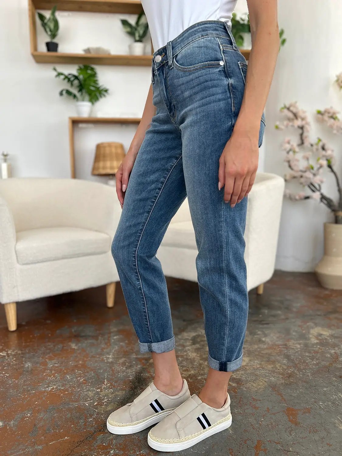 Full Size Cuffed Hem Slim Jeans | Judy Blue by Trendsi