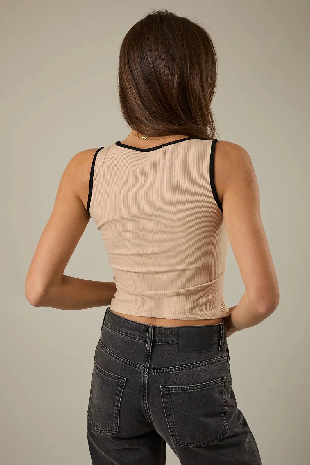 SQUARE NECK SLEEVELESS RIBBED TANK by Sunday Edition by LE LIS